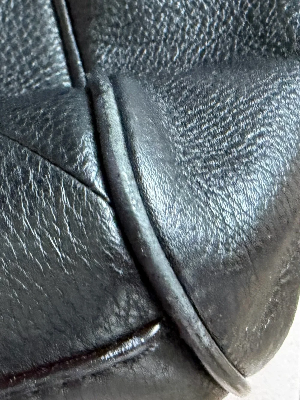 Kate Spade ♠️ New York Cobble Hill Peters Pebbled Leather Tote 🖤